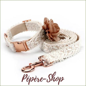 Collier original dentelle et petite fleur